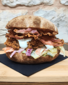 pulled pork e bacon Puccia farcita la filibusteria alberobello